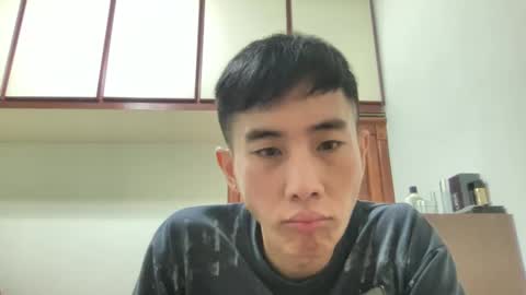 Snapshot of zseszsesz chatting on February 28, 3:26 pm Z online show from February 28, 3:26 pm