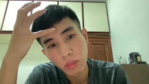 Snapshot of zseszsesz chatting on March 5, 3:18 pm Z online show from March 5, 3:18 pm