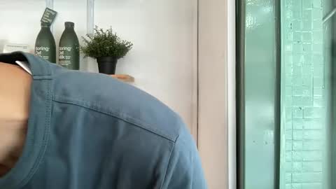 Snapshot of zseszsesz chatting on March 1, 3:19 am Z online show from March 1, 3:19 am