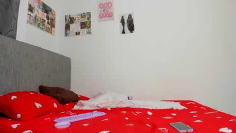 Snapshot of zule__williams chatting on July 24, 9:18 am zule online show from July 24, 9:18 am