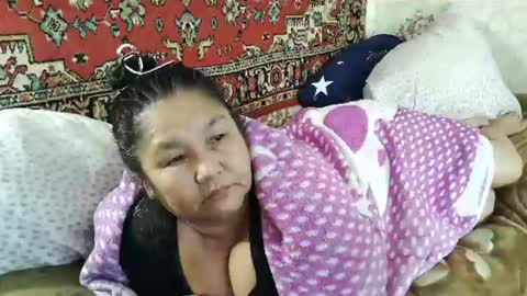 Snapshot of zulfiya_bruce chatting on June 22, 3:47 am Zulfiya online show from June 22, 3:47 am