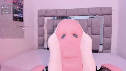 Zuly  online show from September 25, 11:58 am