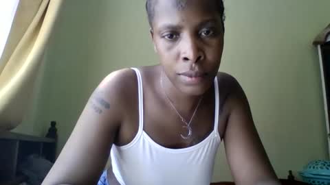 Snapshot of zurivelvetstudio chatting on February 20, 11:54 am zurivelvetstudio online show from February 20, 11:54 am