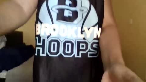 Snapshot of zurivelvetstudio chatting on March 1, 7:43 am zurivelvetstudio online show from March 1, 7:43 am