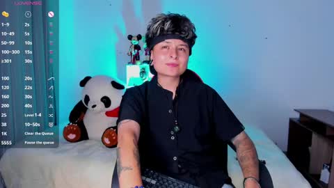 Snapshot of zuryramirez_ chatting on May 24, 8:36 pm Zury Ramirez online show from May 24, 8:36 pm