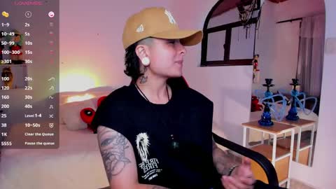 Snapshot of zuryramirez_ chatting on May 25, 8:59 pm Zury Ramirez online show from May 25, 8:59 pm