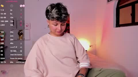 Snapshot of zuryramirez_ chatting on June 11, 6:00 am Zury Ramirez online show from June 11, 6:00 am