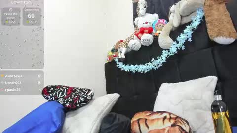 Snapshot of zusan_king_ chatting on July 7, 7:23 am Im Zusan My schedule is from 1030pm to 430 am colombian time online show from July 7, 7:23 am