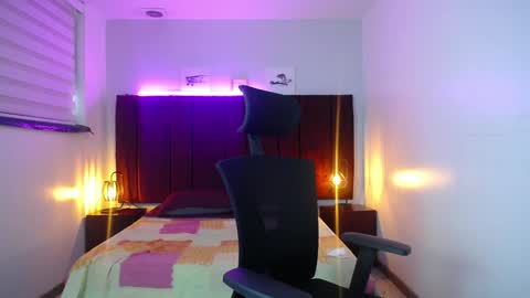 Zuzana21 online show from December 17, 4:53 pm