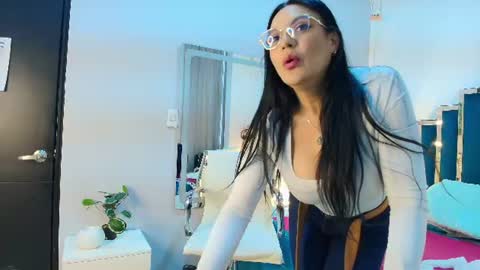 Snapshot of zuzana21 chatting on July 23, 3:32 pm Zuzana21 online show from July 23, 3:32 pm