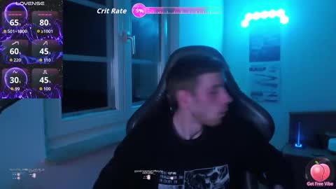 Snapshot of zuzmosfokafasz chatting on November 28, 9:17 pm Zuzmoe online show from November 28, 9:17 pm