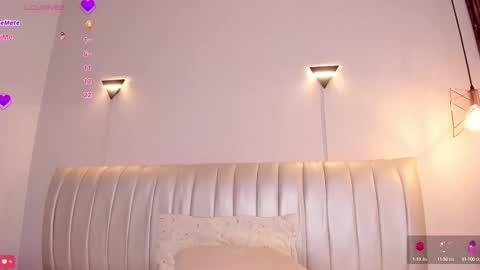 Zara online show from September 12, 7:25 pm