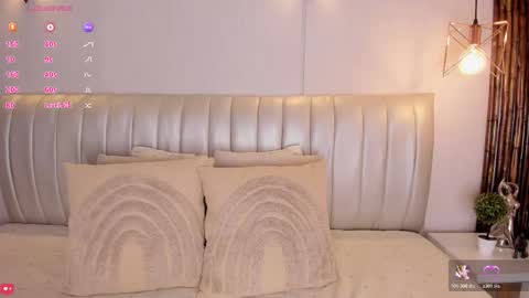 Zara online show from March 4, 7:20 pm