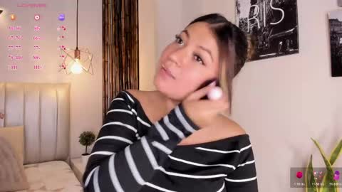 Snapshot of zuzu_sweet chatting on May 9, 7:19 pm Zara online show from May 9, 7:19 pm
