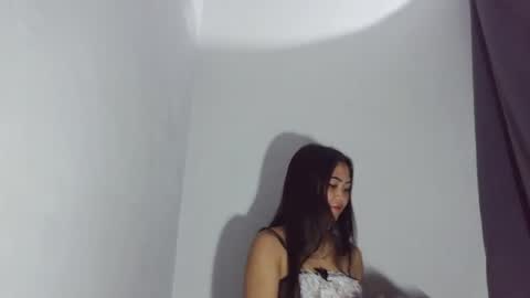 zyra_maris06 online show from August 6, 2:08 pm