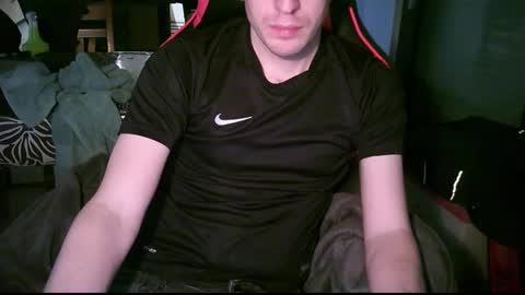 Snapshot of zyriosben chatting on February 6, 2:48 pm zyriosben online show from February 6, 2:48 pm