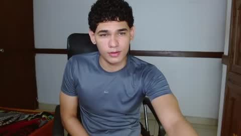 Snapshot of zyrosxk chatting on July 20, 1:57 pm antonio felipe online show from July 20, 1:57 pm