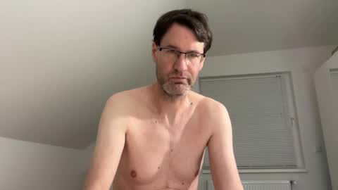 zzz123_cam online show from May 11, 2:45 pm