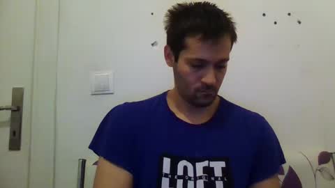 Snapshot of zzzzzzz41 chatting on December 17, 2:11 pm zzzzzzz41 online show from December 17, 2:11 pm