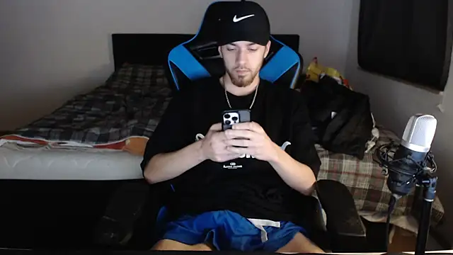 Snapshot of AlbanerYaro45 chatting on January 30, 7:04 pm AlbanerYaro45 online show from January 30, 7:04 pm