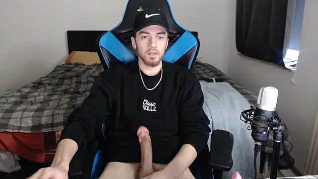 Snapshot of AlbanerYaro45 chatting on February 24, 10:48 am AlbanerYaro45 online show from February 24, 10:48 am