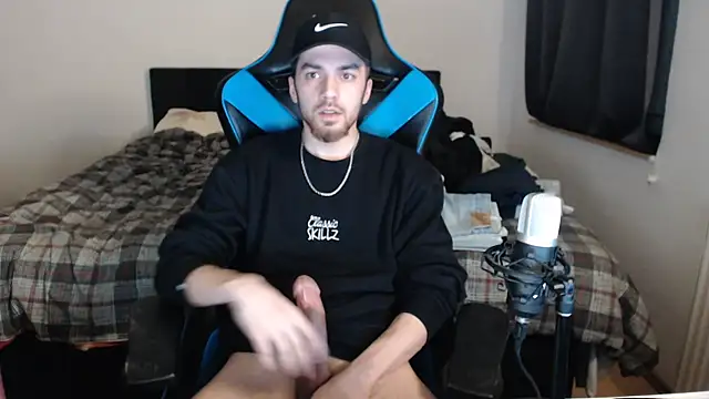 Snapshot of AlbanerYaro45 chatting on March 4, 6:50 pm AlbanerYaro45 online show from March 4, 6:50 pm