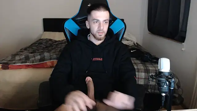 Snapshot of AlbanerYaro45 chatting on March 9, 7:26 pm AlbanerYaro45 online show from March 9, 7:26 pm