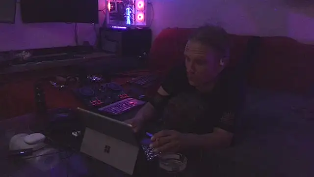 davidgntxxxxx online show from April 30, 5:52 pm