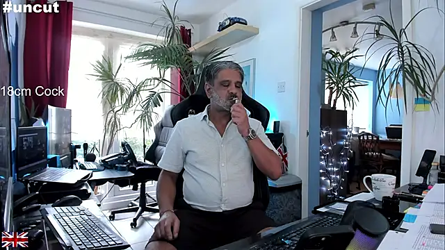 OnlineBossUK online show from September 10, 3:45 pm