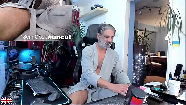 OnlineBossUK online show from December 16, 12:59 am