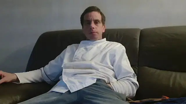 Snapshot of cloupefun chatting on November 19, 7:30 am cloupefun online show from November 19, 7:30 am