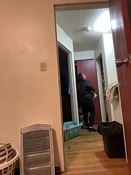 Snapshot of LacieStar chatting on December 6, 2:02 am LacieStar online show from December 6, 2:02 am