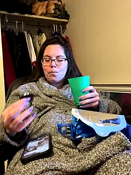 Snapshot of LacieStar chatting on December 8, 5:22 pm LacieStar online show from December 8, 5:22 pm