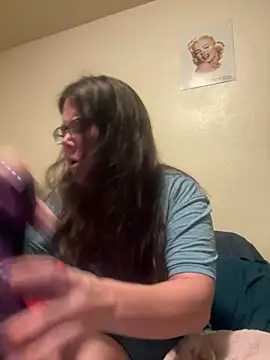 Snapshot of LacieStar chatting on December 12, 12:33 pm LacieStar online show from December 12, 12:33 pm