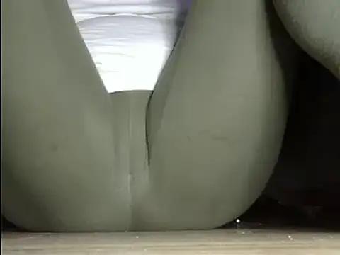 Snapshot of Squirtlady38 chatting on February 21, 5:20 pm Squirtlady38 online show from February 21, 5:20 pm