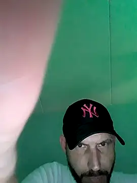 Snapshot of Befkoning37 chatting on November 2, 6:21 pm Befkoning37 online show from November 2, 6:21 pm