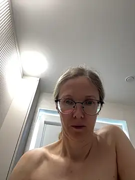 angelmommu online show from June 29, 5:03 am