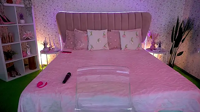 MissyMartinez online show from July 31, 12:26 pm