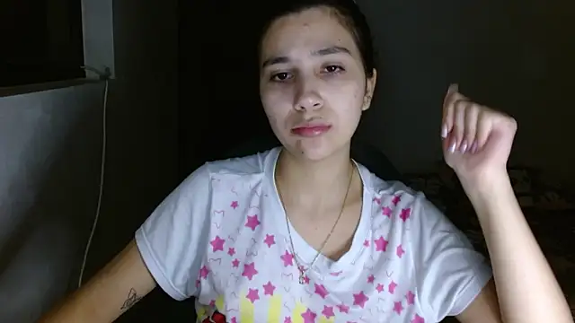 Snapshot of mia__lopez_ chatting on June 5, 3:57 am mia lopez online show from June 5, 3:57 am