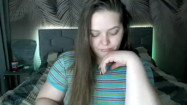 Snapshot of uliastar chatting on January 24, 10:00 am uliastar online show from January 24, 10:00 am