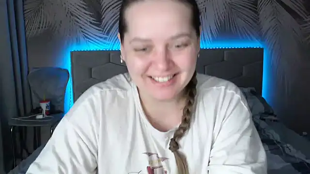 Snapshot of uliastar chatting on March 3, 8:27 am uliastar online show from March 3, 8:27 am