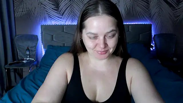 Snapshot of uliastar chatting on November 24, 7:08 am uliastar online show from November 24, 7:08 am