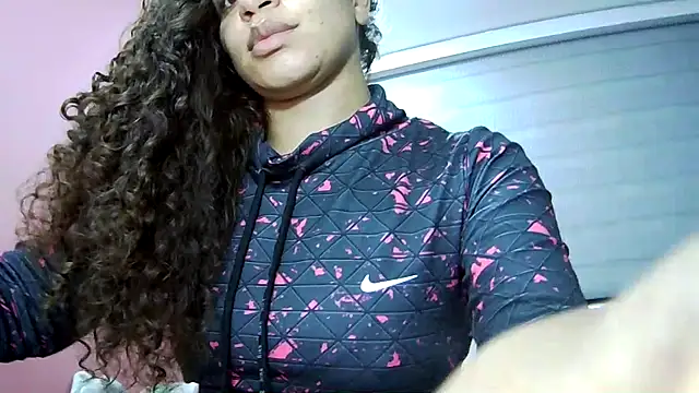 gatubelahot online show from October 30, 1:51 am