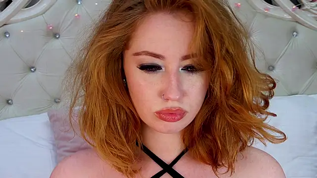 TinaBrook online show from February 3, 7:51 am