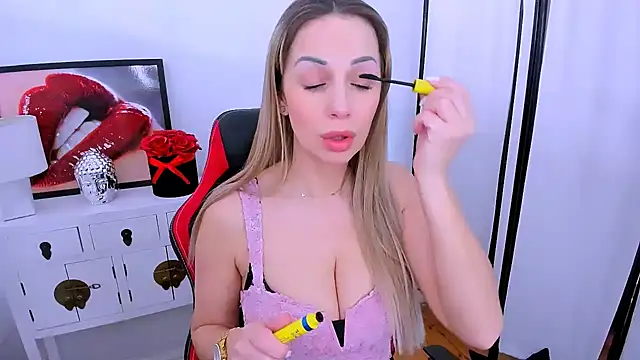 PamelaFlowers online show from March 3, 6:37 am