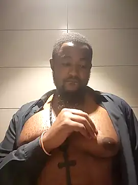 Snapshot of douksm chatting on January 17, 11:06 am douksm online show from January 17, 11:06 am