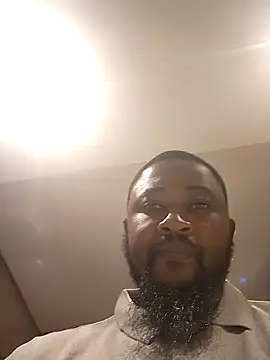 Snapshot of douksm chatting on February 15, 7:06 am douksm online show from February 15, 7:06 am