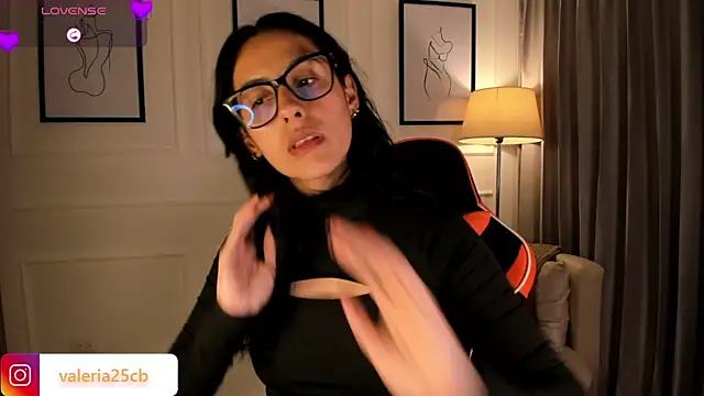 Snapshot of valeriia25_ chatting on February 22, 10:31 pm valeriia25 online show from February 22, 10:31 pm
