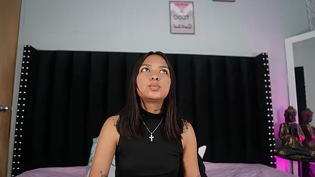 kinkylittlegirll online show from August 1, 7:46 pm