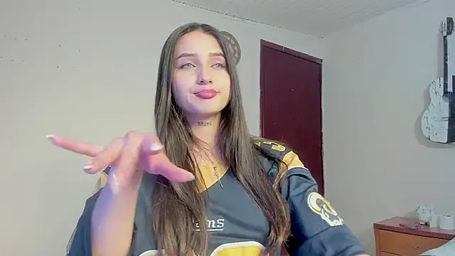 Snapshot of Hott_Hanna chatting on January 26, 6:28 am Hott Hanna online show from January 26, 6:28 am